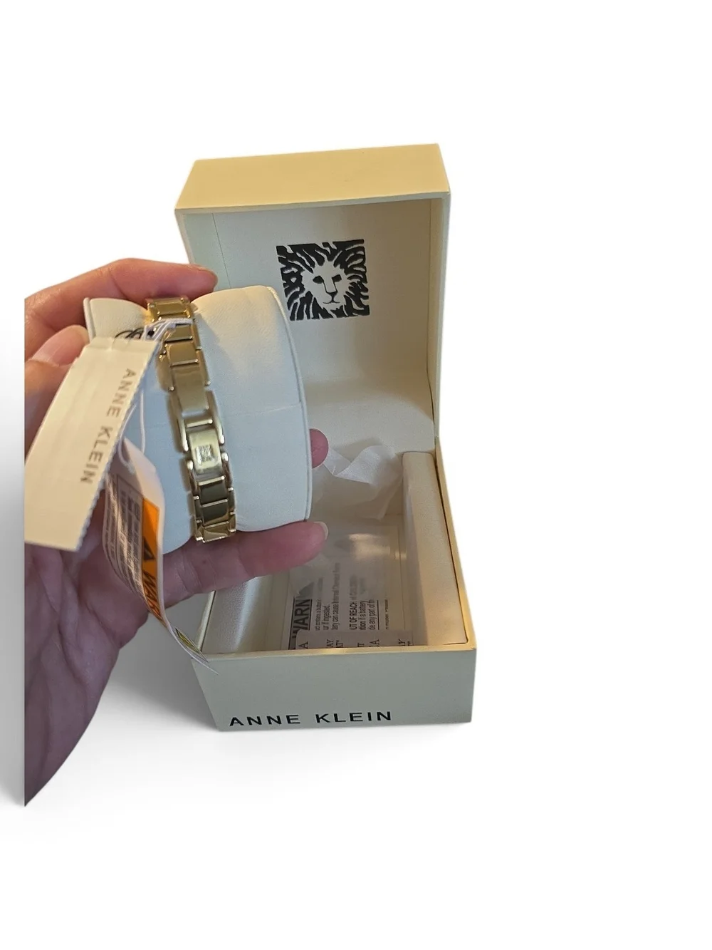 Anne Klein elegant anne